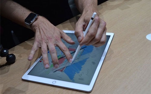 Tim Cook: iPad Pro sẽ 